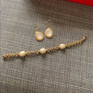 Vintage Bundle: earrings and bracelet
